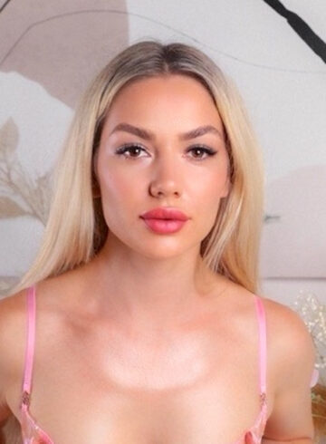 Earls Court party-girl Rada london escort