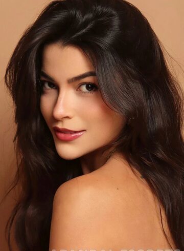 central london brunette Dariste london escort