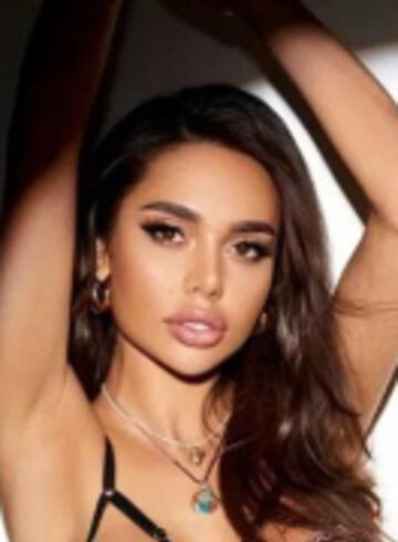 Marylebone brunette Alba london escort