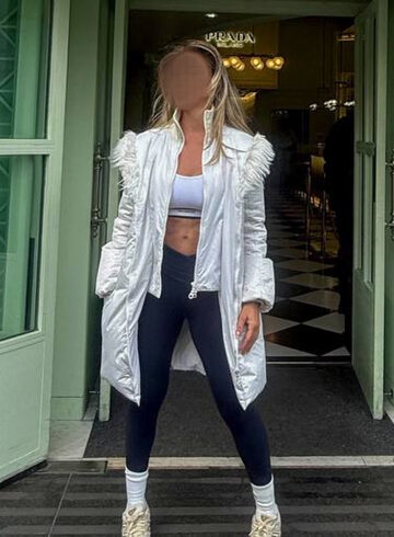 Earls Court party-girl Dyson london escort