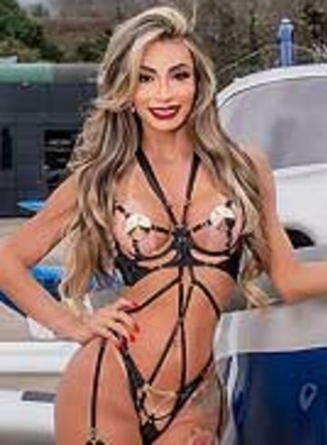 Gloucester Road blonde Penelope london escort