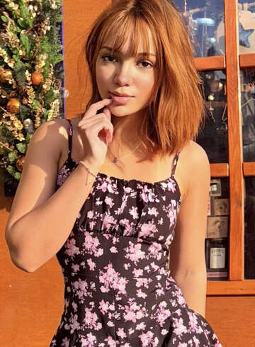 Earls Court petite Ruby london escort