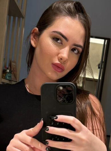Bayswater brunette Juturna london escort