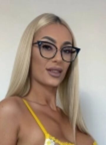 Marylebone blonde Charlie london escort