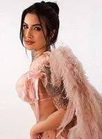 Central London 400-to-600 Lavaterra london escort