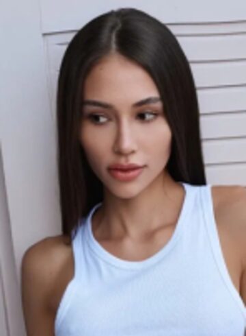Mayfair elite Tibra london escort