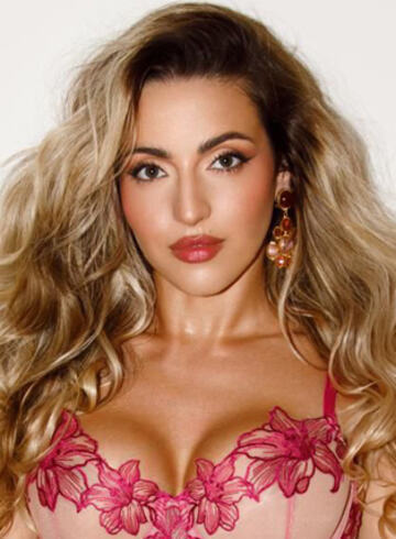 central london blonde Bianca london escort