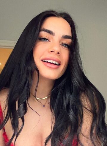Notting Hill 300-to-400 Laura london escort