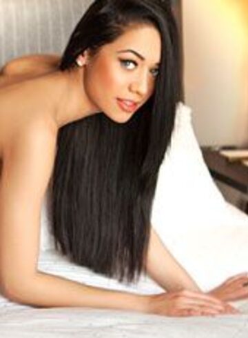 central london brunette Jolie london escort