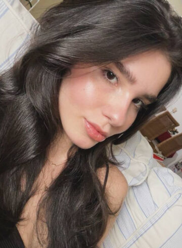 Battersea elite Bounty london escort