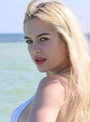 Knightsbridge massage Elowen london escort