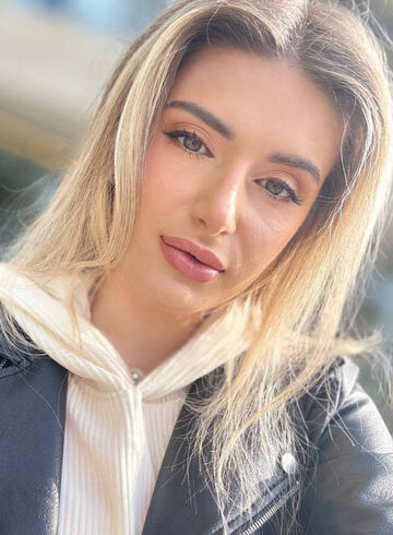 Marble Arch party-girl Galuba london escort