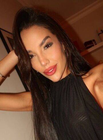 Kensington party-girl Vega london escort