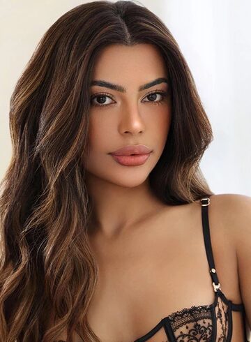 Paddington party-girl Mannu london escort