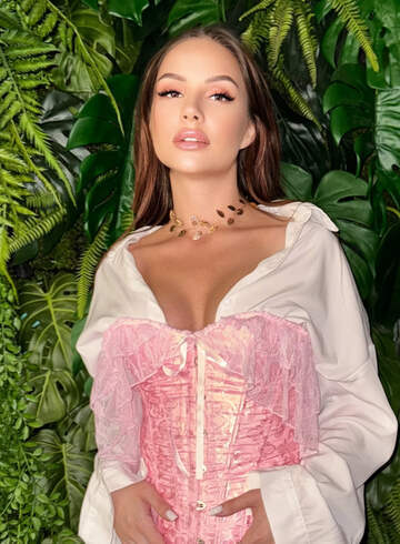 central london brunette Melissa london escort