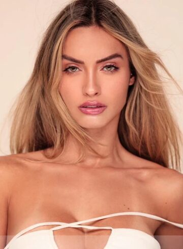 Chelsea blonde Liss london escort