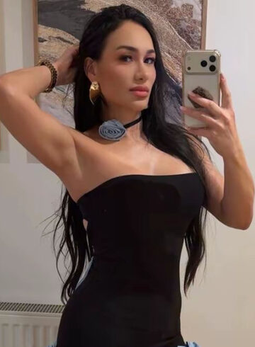 Kensington  Lucinda london escort