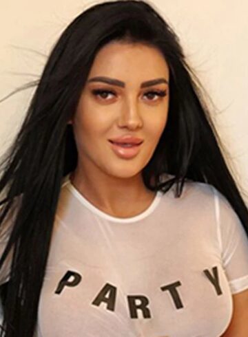 Earls Court  Frida london escort