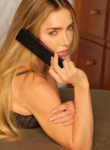 Central London elite Weizel london escort