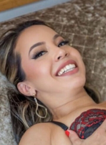 Kensington 200-to-300 Vidgis london escort