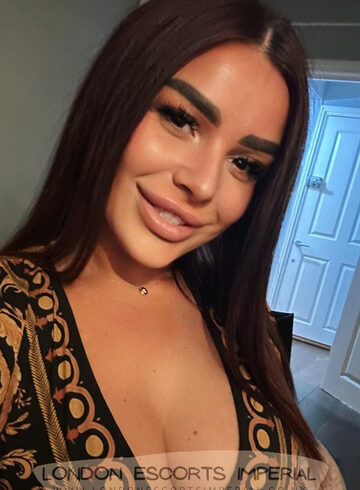 Earls Court petite Joel london escort