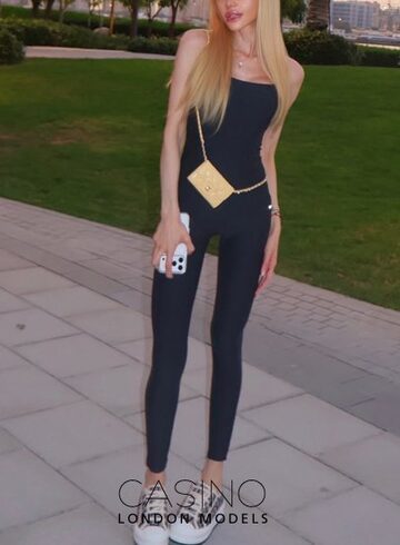 Outcall Only party-girl Angel london escort