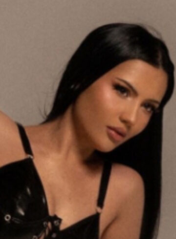 Edgware Road  Pera london escort