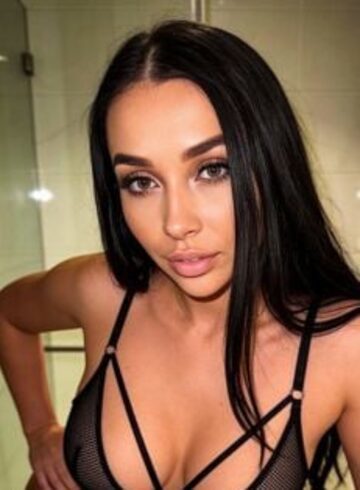 central london 300-to-400 Karina london escort