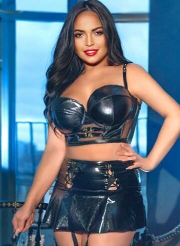 Knightsbridge brunette BDSM Mistress Beverly london escort
