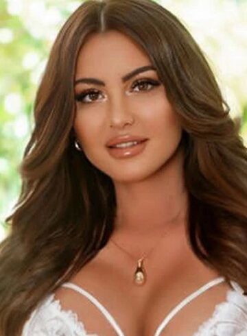 Bayswater 200-to-300 Andra london escort