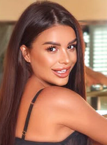 Earls Court brunette Chantal london escort