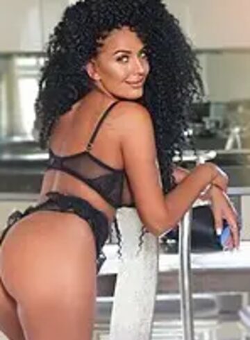 Mayfair massage Lilly london escort