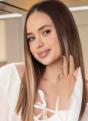 Earls Court brunette Marsalina london escort