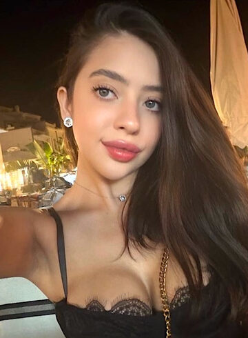Earls Court brunette Margot london escort