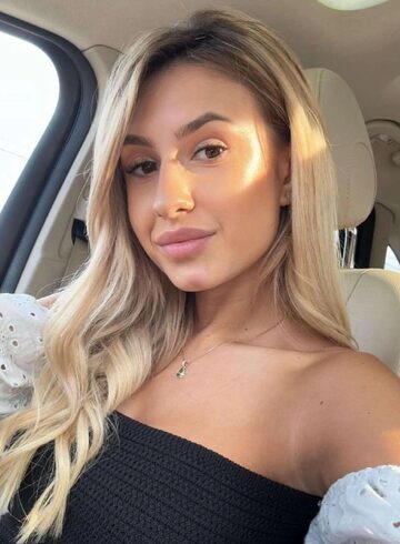 central london party-girl Molly london escort