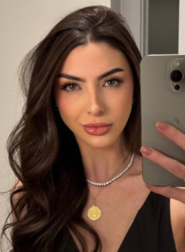 Earls Court brunette Rivana london escort
