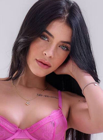 Knightsbridge brunette Cuddles london escort