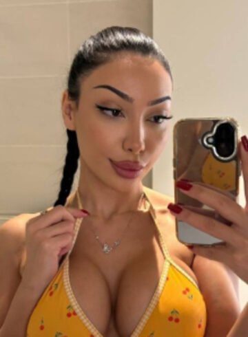 Central London brunette Esmira london escort