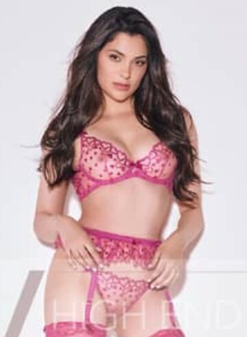 Knightsbridge  Martina london escort