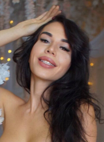Earls Court elite Bloom london escort