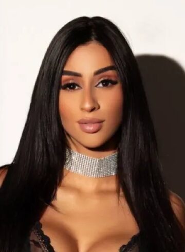 Canary Wharf  Marisola london escort