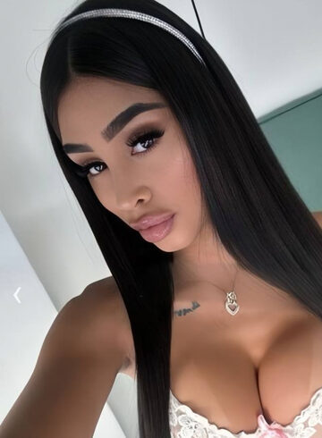 Canary Wharf brunette Marisola london escort