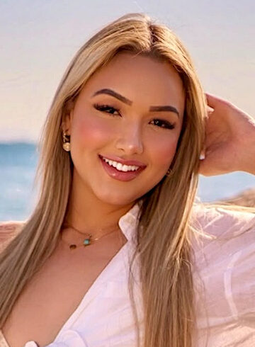 central london blonde Liadan london escort