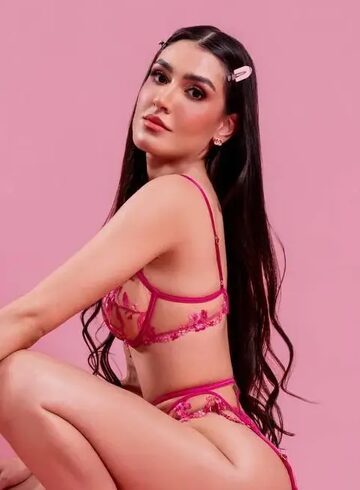 central london brunette Kiyara london escort