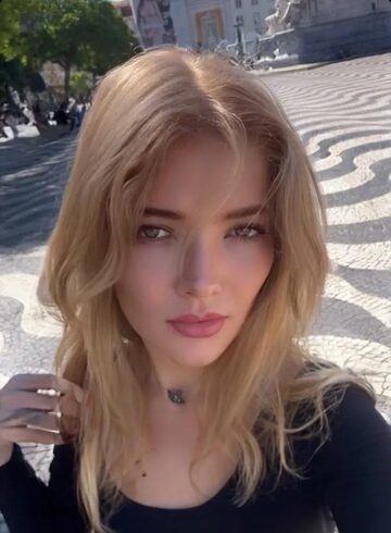 Earls Court party-girl Bazia london escort