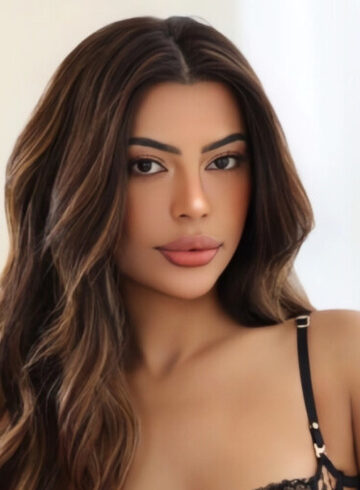 Marble Arch 300-to-400 Mannu london escort