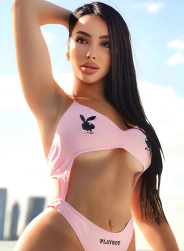 Canary Wharf brunette Vanessa-Lux london escort
