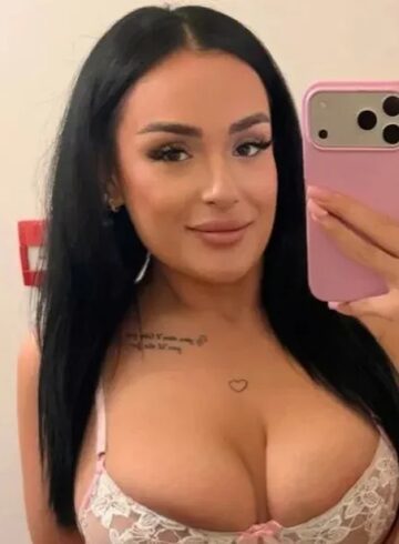 Edgware Road  Candy london escort