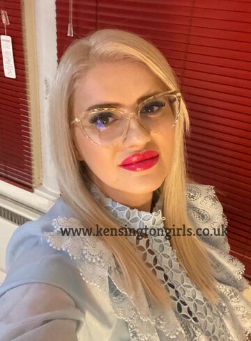 Marylebone blonde Anastasia london escort