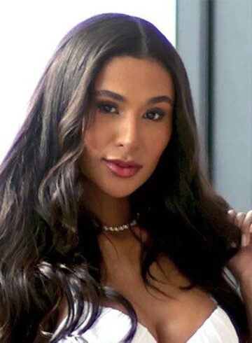 Kensington  Verona london escort